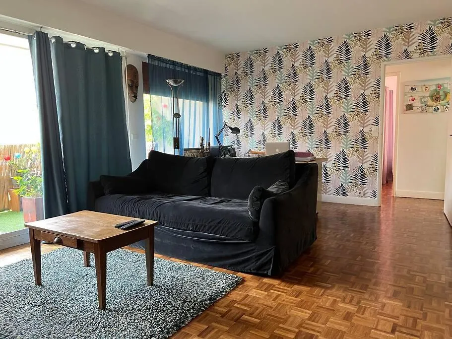 Grand Appartement Avec Balcon Et Parking Gratuit Sur Place Paris 0*,  Frankrig